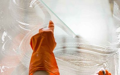 La importancia de la limpieza profesional de cristales